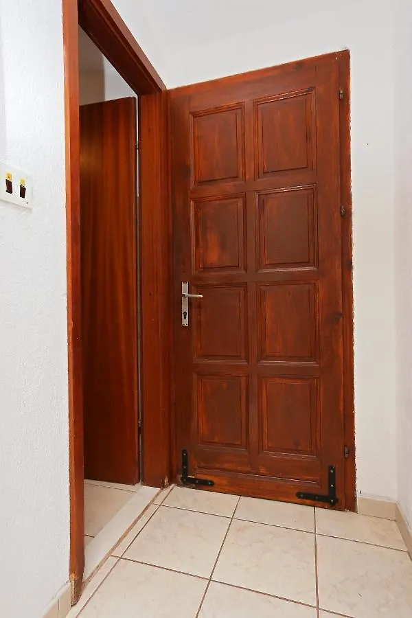 Apartments By The Sea Okrug Donji, Ciovo - 6859 Trogir