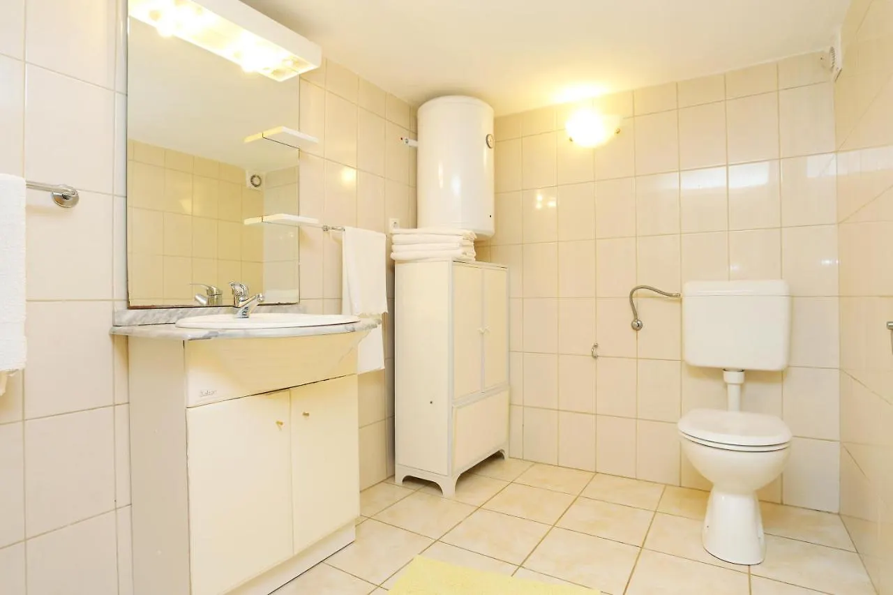 Apartments By The Sea Okrug Donji, Ciovo - 6859 Trogir 0*,